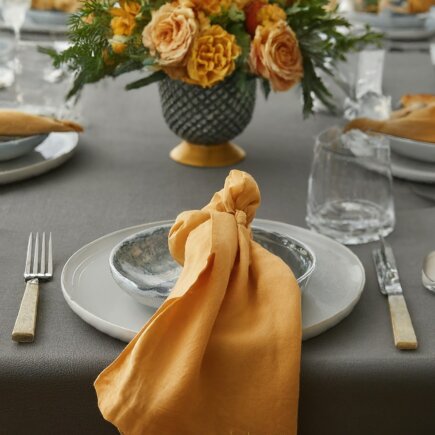 dinner-party-sitting-arrangement-decoration